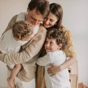 Família Contente e Sentindo Segura.